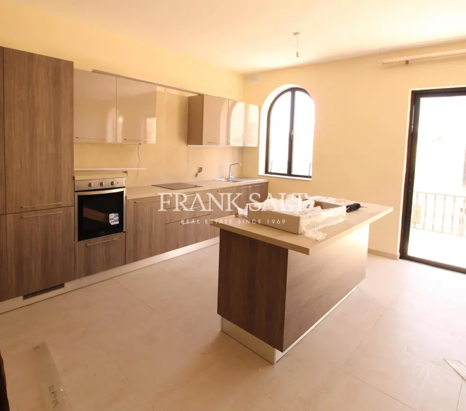 Swieqi, Furnished Apartment