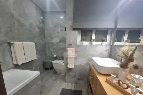 3 Bedroom Apartment For Sale in Marsascala