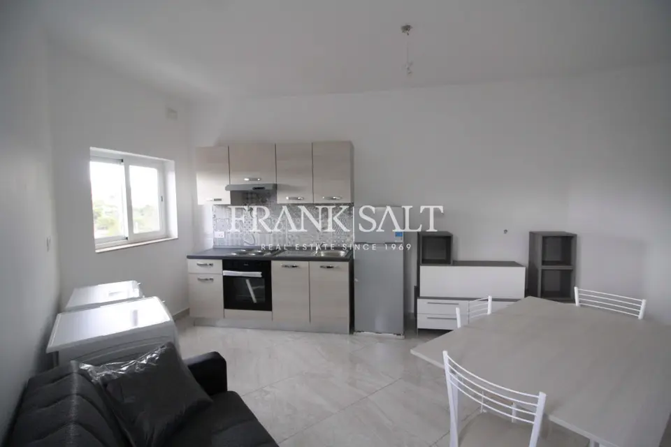 Gzira, Furnished Apartment