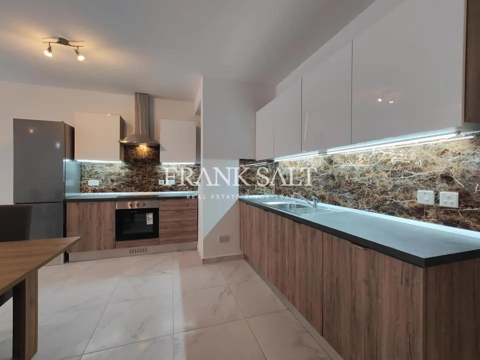 Qawra Furnished Apartment