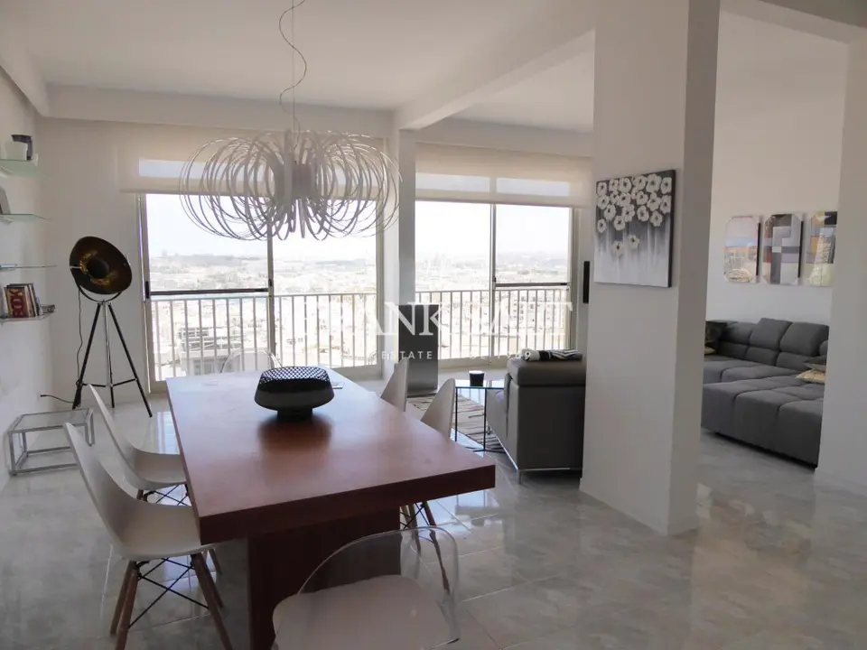 St Julians, Furnished Apartment