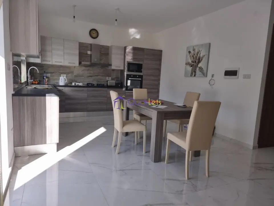 3 bedroom Apartment to rent in Imqabba