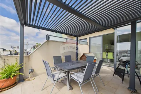 3 Bedroom Penthouse For Sale in Marsascala