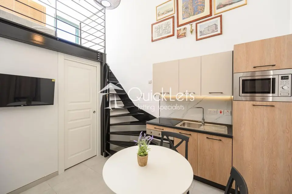 1 bedroom Penthouse to rent in Hamrun