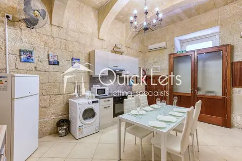 1 bedroom Studio Maisonette to rent in Valletta