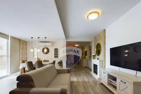3 Bedroom Apartment For Sale in Marsascala