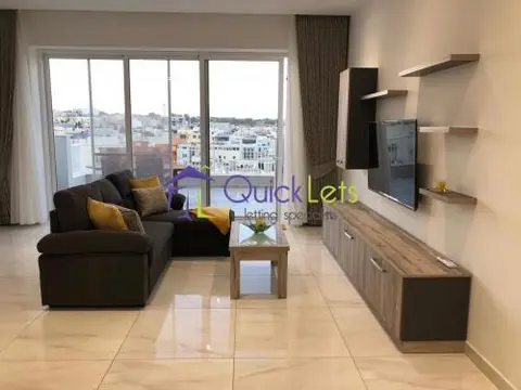 3 bedroom Penthouse to rent in Marsaxlokk