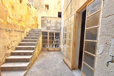 3 Bedroom House of Character For Sale in Siggiewi