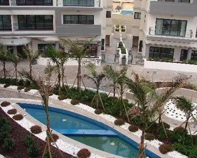 1 bedroom Studio Flat to rent in St Julian's
