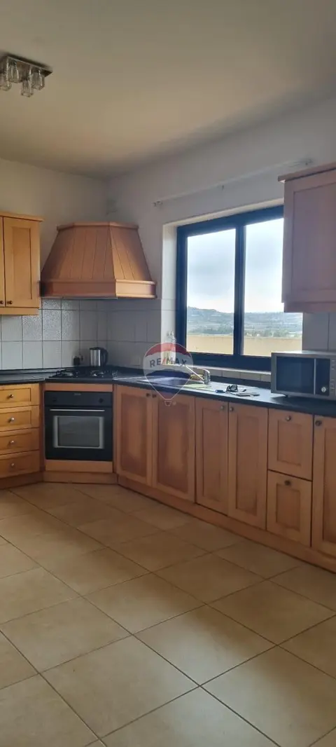 2 bedroom Penthouse to rent in Siggiewi
