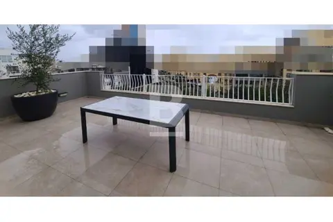 2 Bedroom Penthouse To Rent in St Julian's