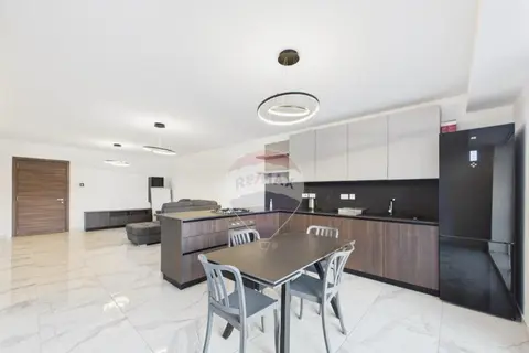 3 Bedroom Apartment For Sale in Marsascala
