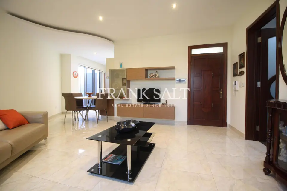 Attard, Furnished Penthouse
