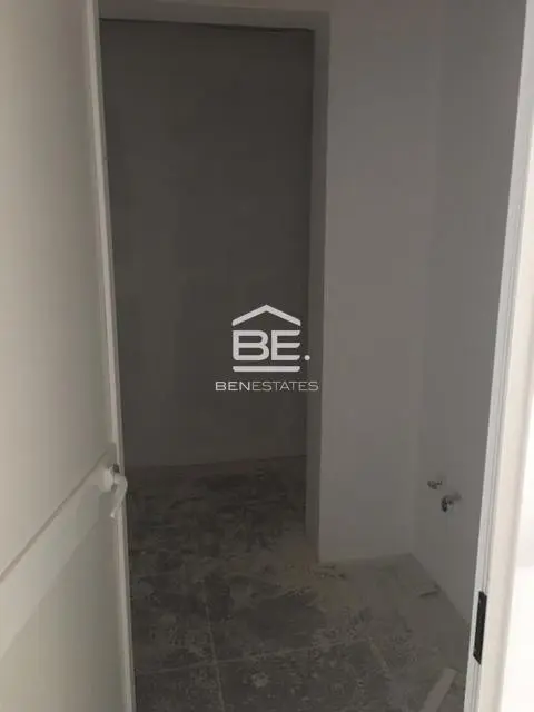 Office to rent in Xemxija