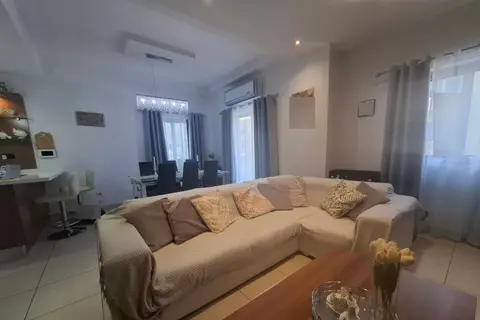 3 Bedroom Maisonette For Sale in Birkirkara