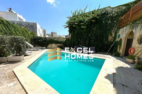 7 Bedroom Palazzo For Sale in Zebbug