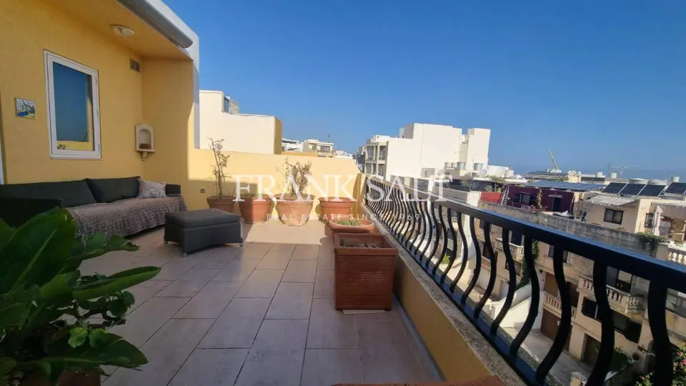 Swieqi, Furnished Penthouse