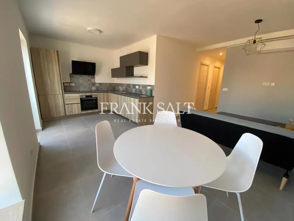 Gzira, Furnished Apartment