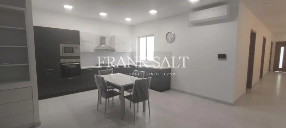 Mosta, Furnished Apartment