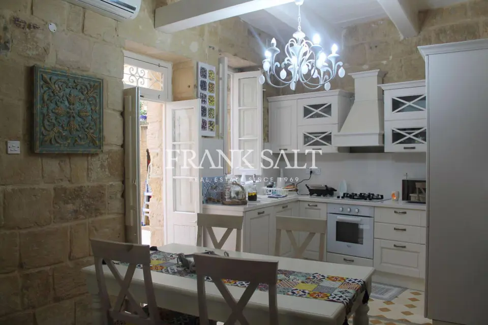 Attard, Furnished House of Character