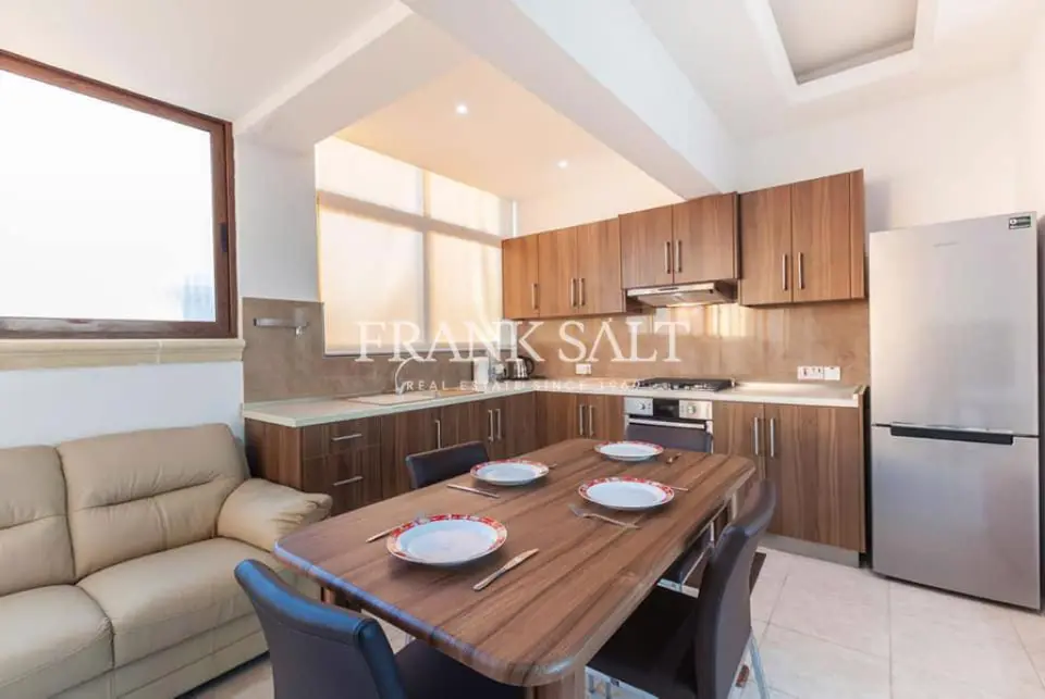 Bugibba, Furnished Penthouse