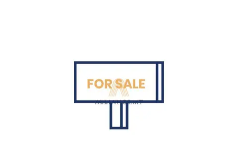 Plot For Sale in Xemxija