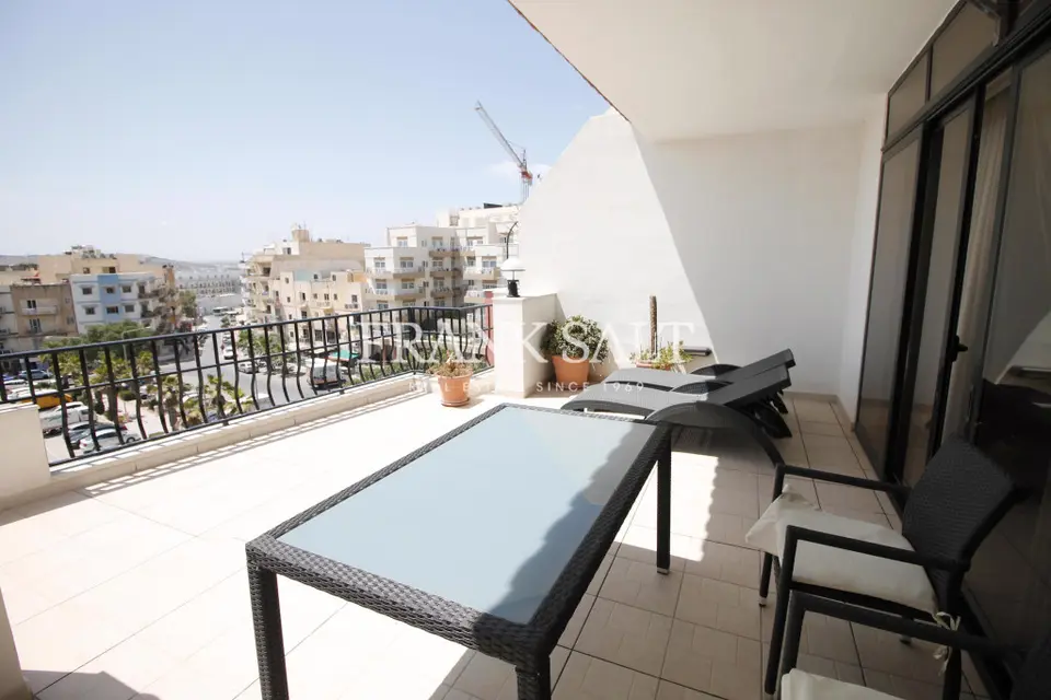 Qawra, Furnished Penthouse