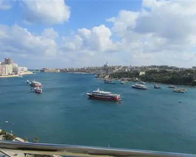 3 bedroom Apartment to rent in Sliema