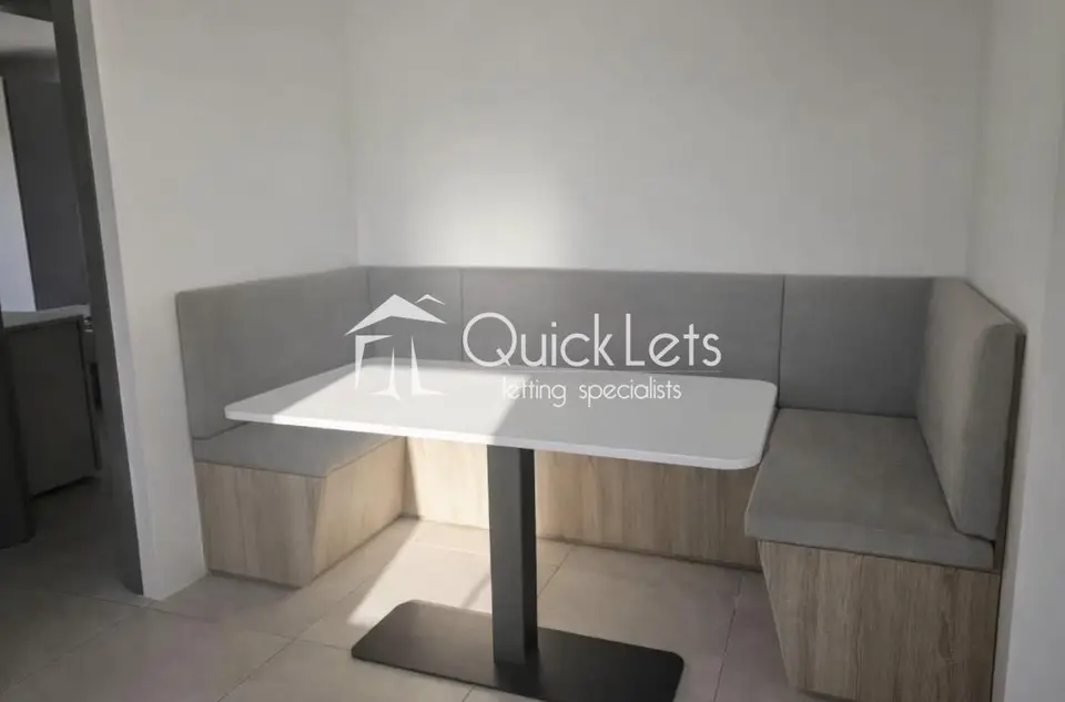 2 bedroom Penthouse to rent in St. Julians
