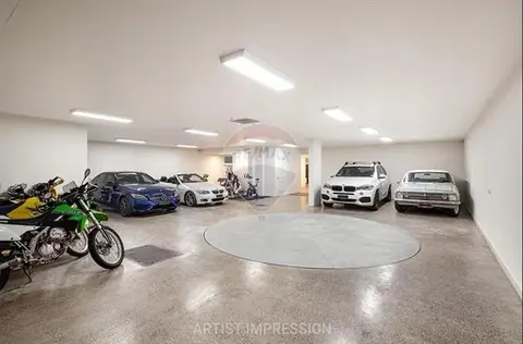 Garage (Residential) for sale in Xemxija
