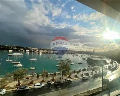 3 bedroom Apartment to rent in Sliema