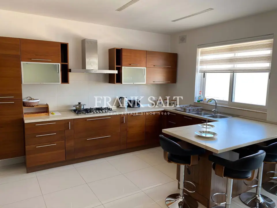 Swieqi, Furnished Apartment