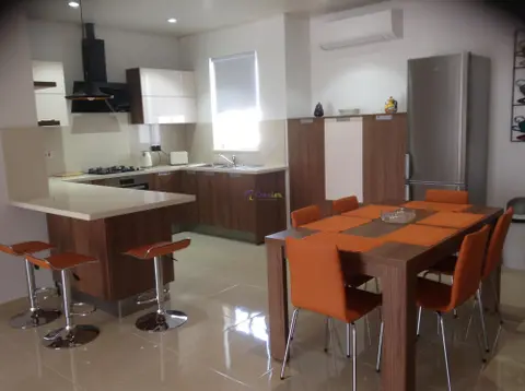 3 bedroom Apartment to rent in Iklin