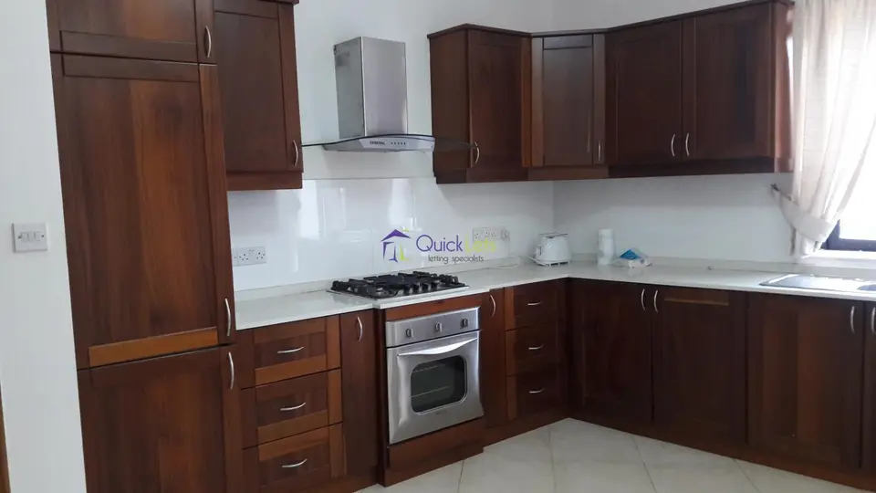 3 bedroom Apartment to rent in Marsaskala