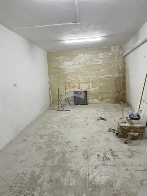 Garage (Residential) for sale in San Gwann