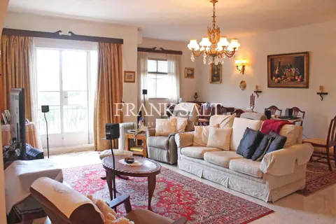 3 Bedroom Apartment For Sale in Swieqi