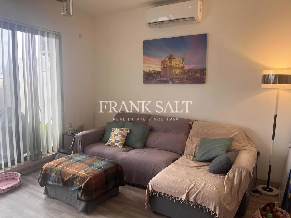 Tarxien, Furnished Penthouse