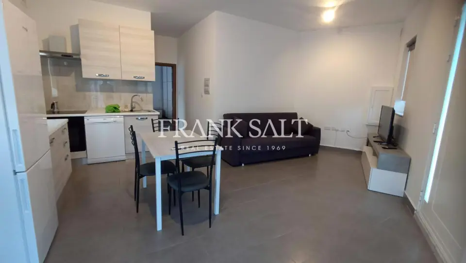 San Pawl tat-Targa, Furnished GF Maisonette