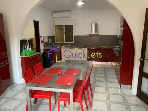 3 bedroom Terraced House to rent in Swieqi