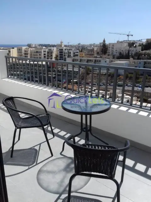 1 bedroom Penthouse to rent in St. Julians