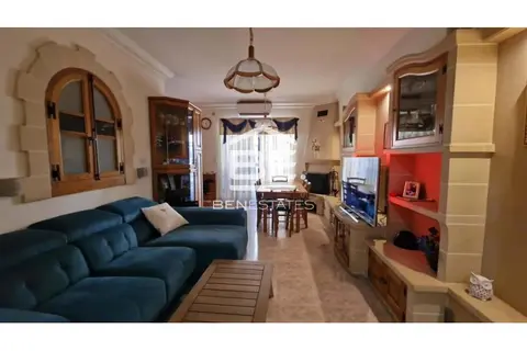 3 Bedroom Maisonette For Sale in Zabbar
