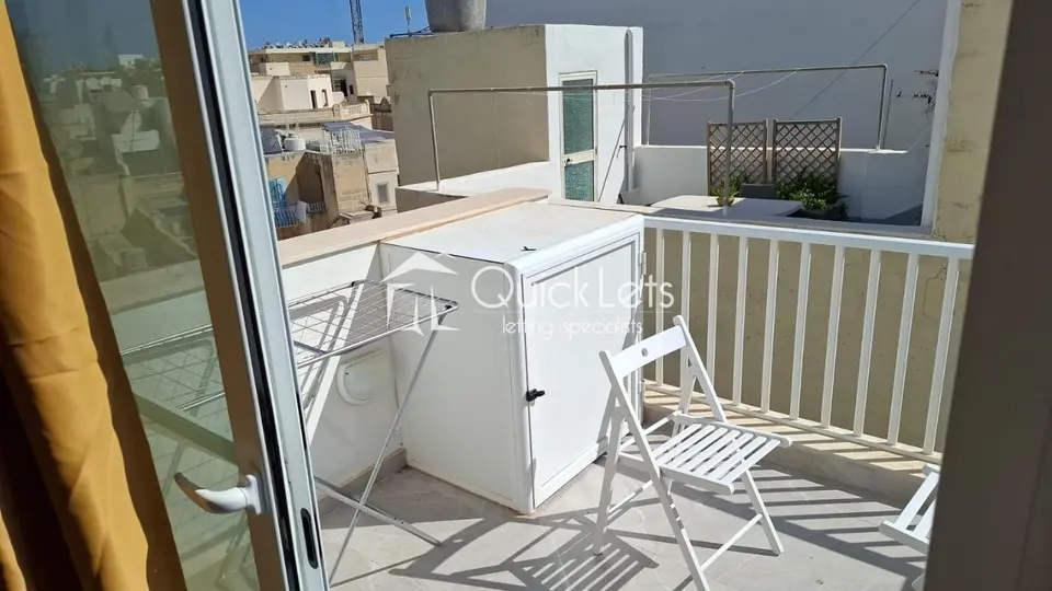 1 bedroom Penthouse to rent in Sliema