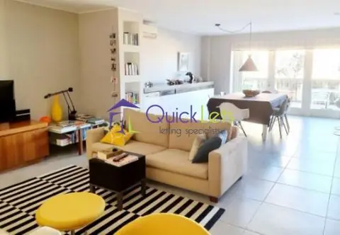 2 bedroom Penthouse to rent in Valletta