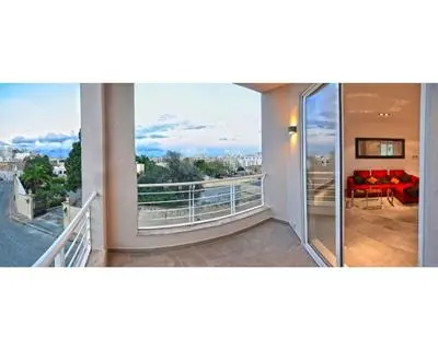2 bedroom Apartment to rent in St Julian's