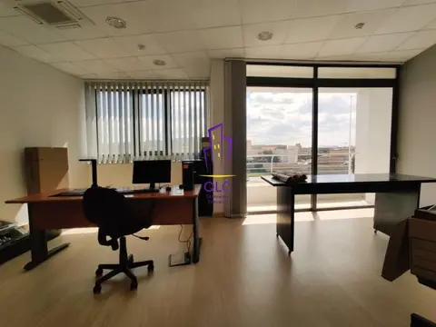 Office to rent in San Gwann