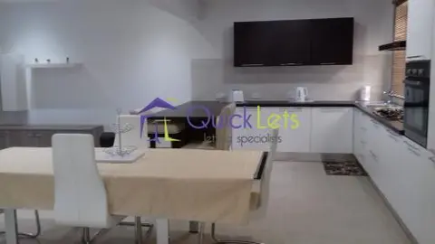 2 bedroom Penthouse to rent in Zejtun