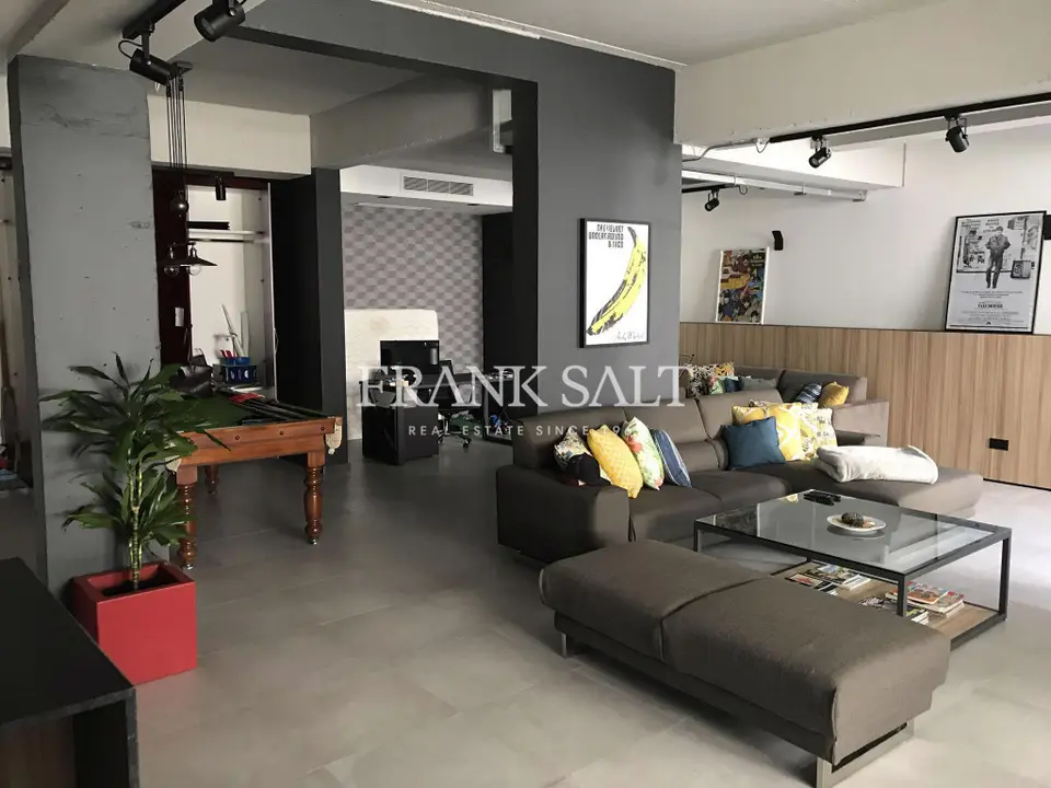 St Julians, Furnished Maisonette