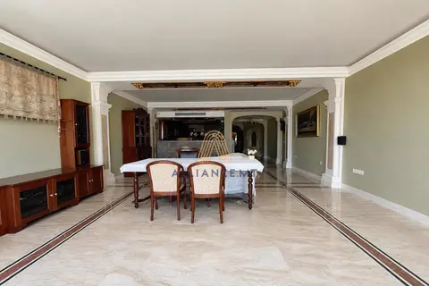 4 Bedroom Apartment For Sale in St Paul's Bay
