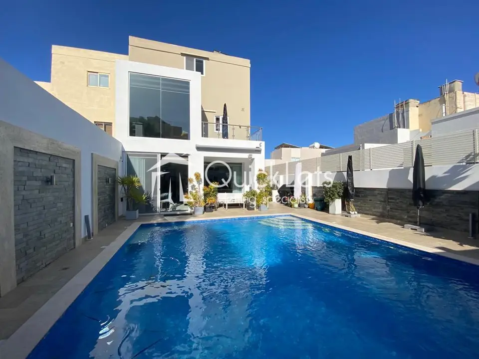 4 bedroom Semi Detached Villa  to rent in San Gwann