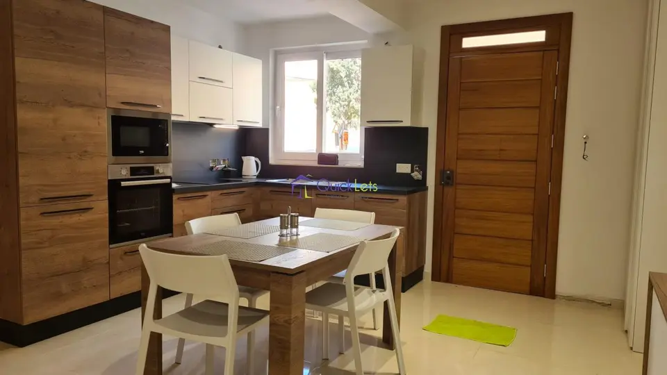 1 bedroom Maisonette to rent in Msida
